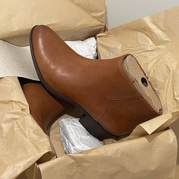 Lucky Brand Toffee Bhadie Leather Bootie Women Size 6.5 NWT - Picture 4 of 5